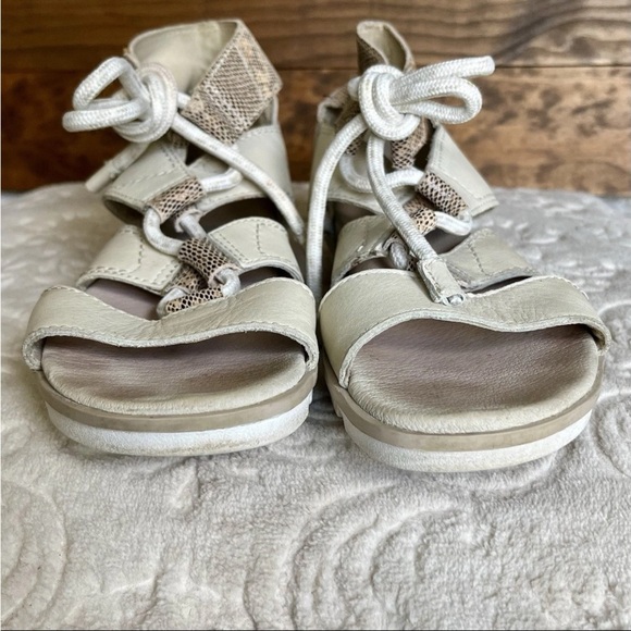 Sorel Torpeda Bungee Ankle Tie Leather Gladiator Sandals Sz 8.5 Off White READ - Picture 9 of 14